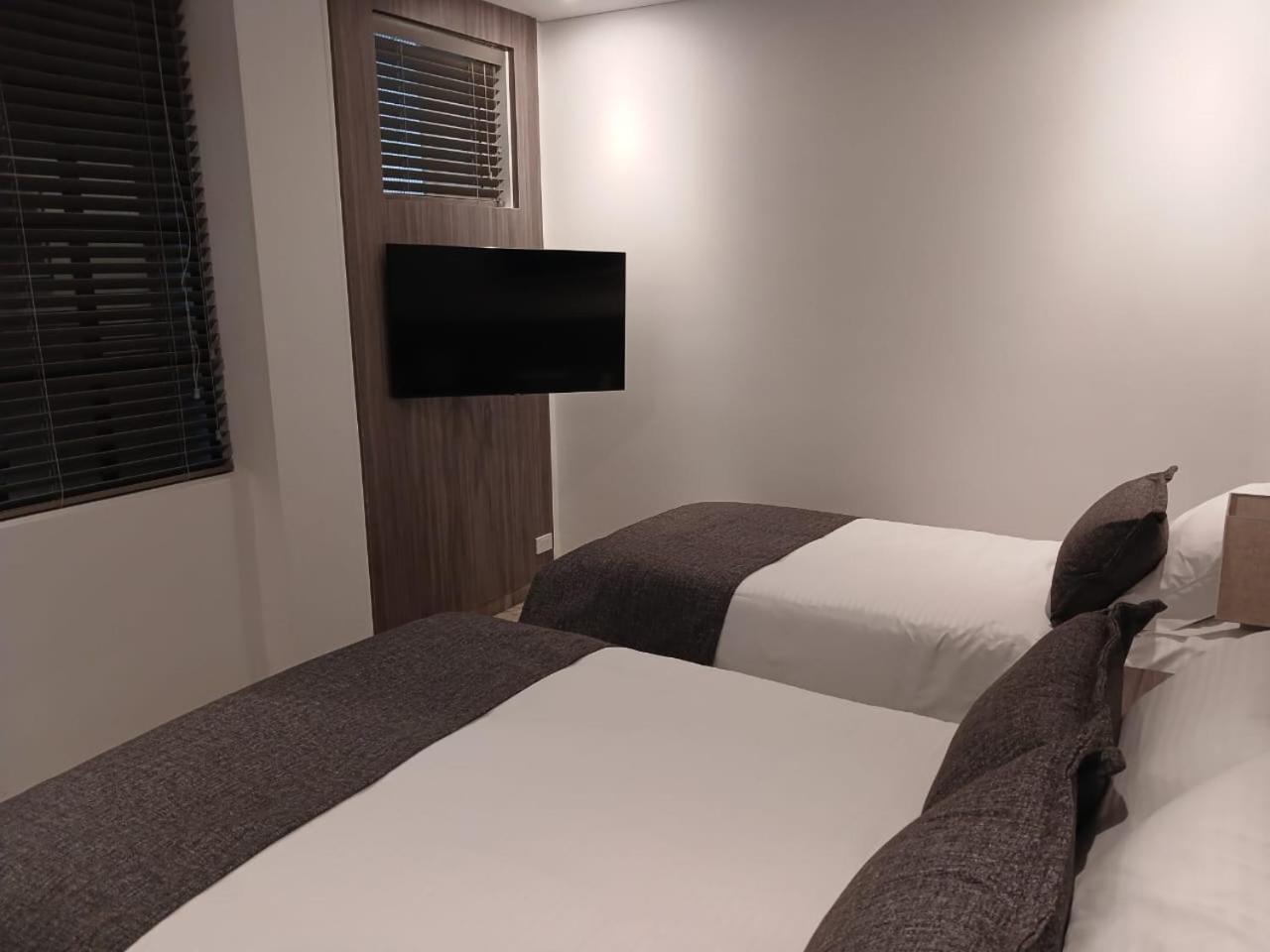 Hotel Santino Jenesano Exteriör bild